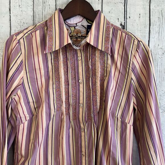 Robert Graham Womens Embroidered Button Up Top Size M Flip Cuff Pleated Striped - Picture 3 of 14